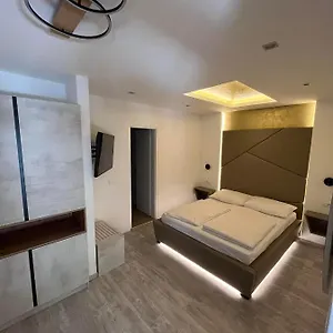 H&h - Adults Only Bed & Breakfast